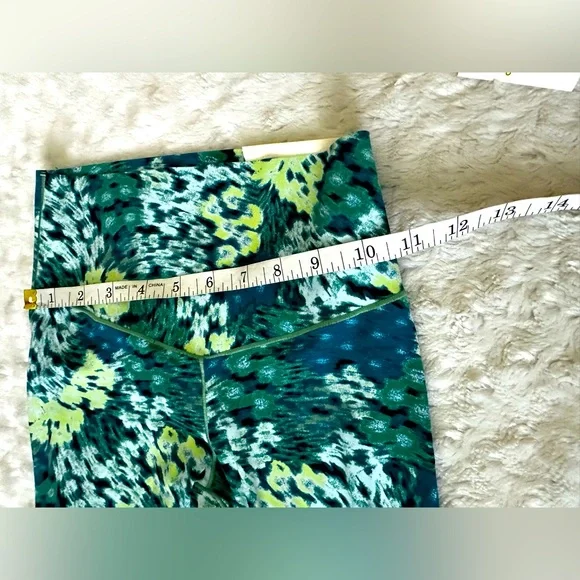 NWT- OFFLINE BY AERIE Real Me Xtra 7/8 Legging - Picture 11 of 12
